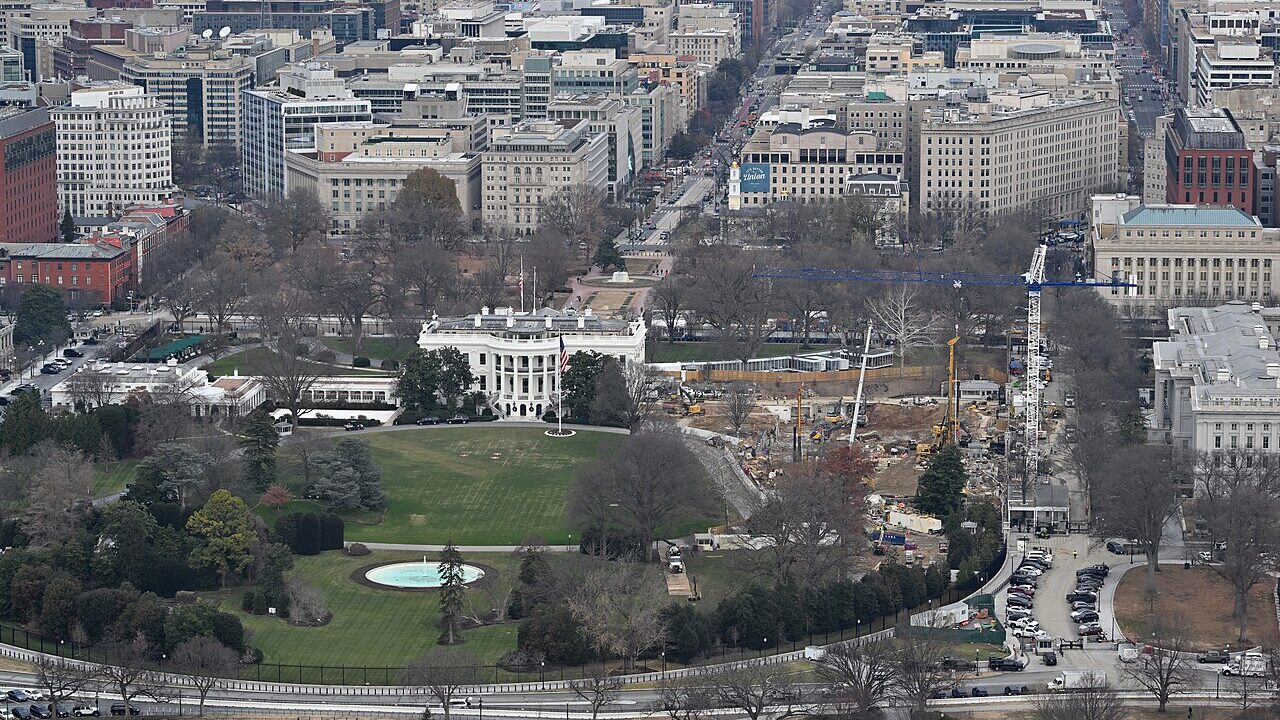 News Outlets Return to Court Over White House Press Access Ban