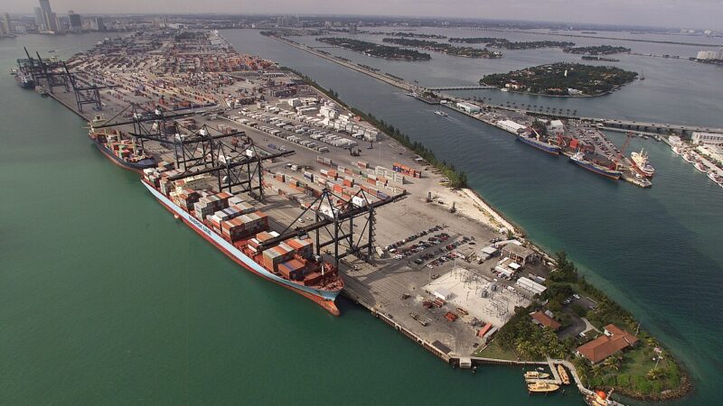 U.S. Judge Widens Tariff Refund Fight as Importers Seek Their Money Back